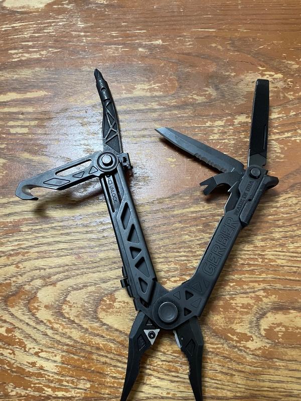 Center-Drive Rescue - MOLLE-Compatible Sheath | Gerber