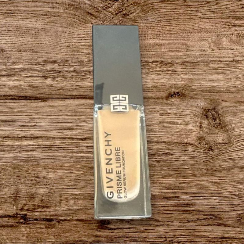Prisme Libre Glow Serum Foundation • 2N