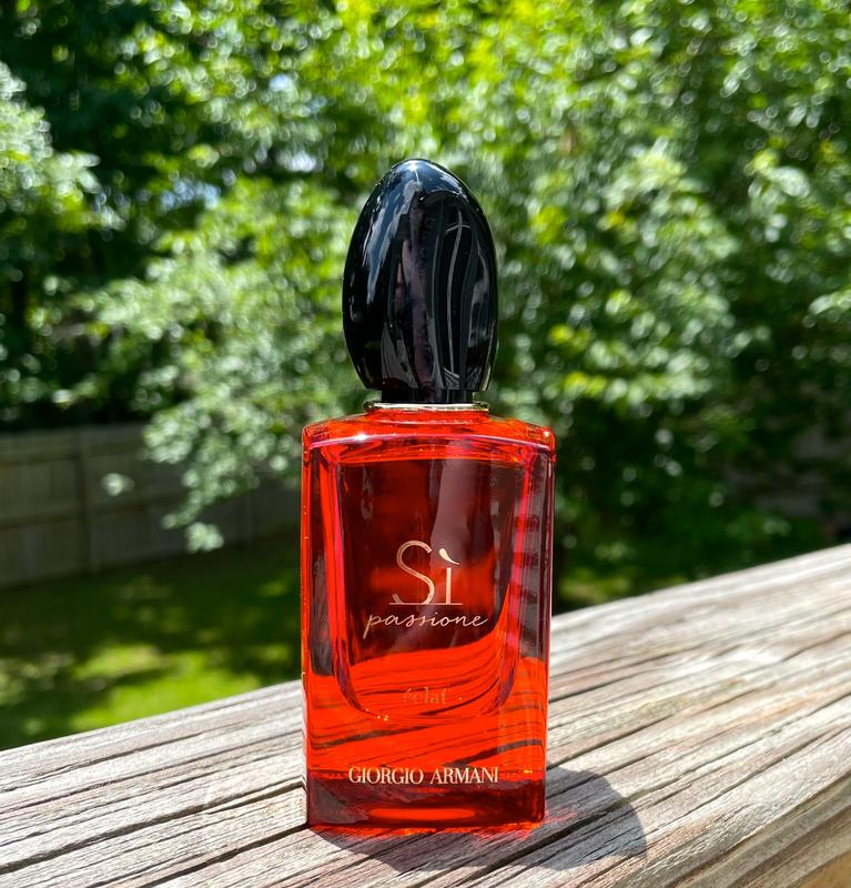 Giorgio armani si red review hotsell