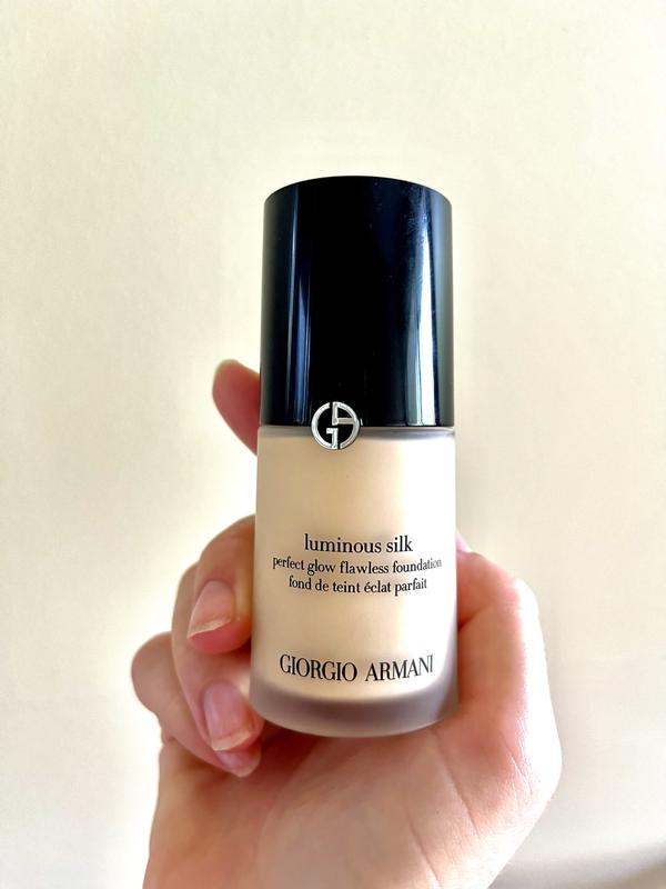 Giorgio armani luminous silk deals foundation myer