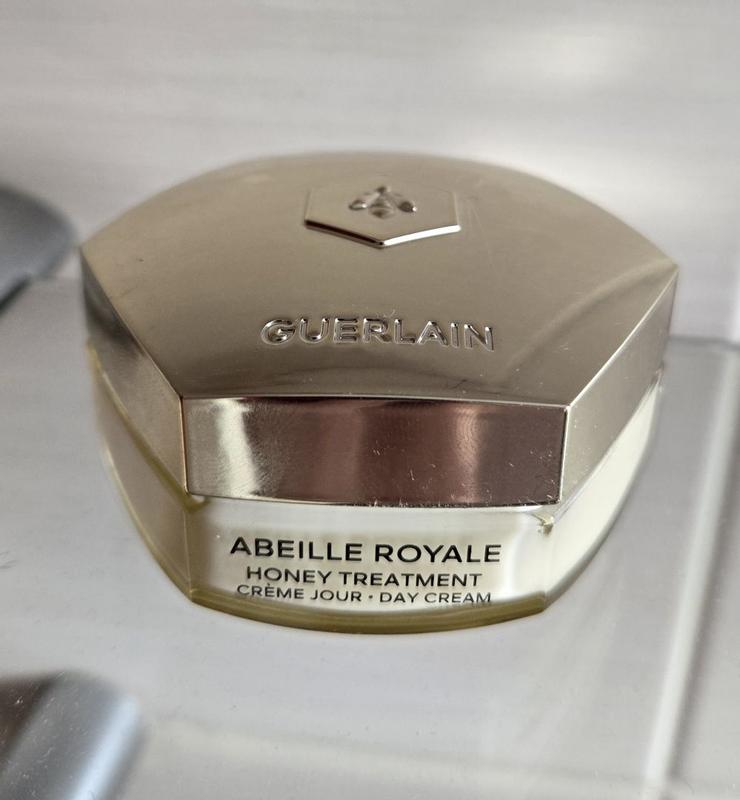 ABEILLE ROYALE ⋅ HONEY TREATMENT DAY CREAM ⋅ GUERLAIN