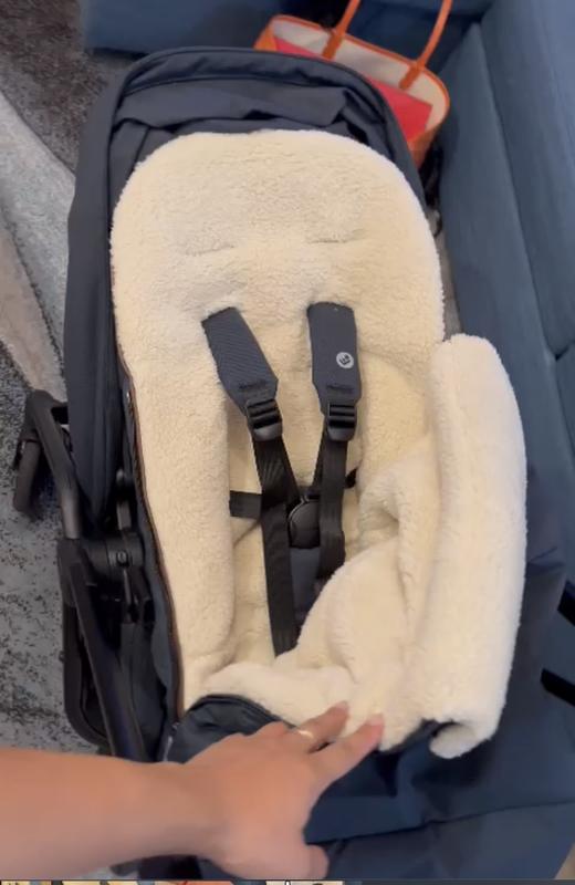 Maxi cosi 2 clearance in 1 footmuff