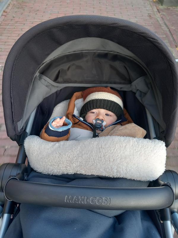 Maxi cosi 2 in 1 winter footmuff on sale