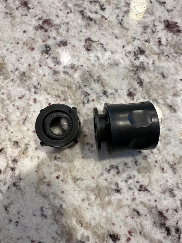 Broken hose adapter