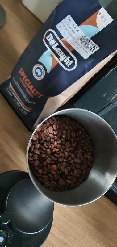 Coffee beans outlet for delonghi