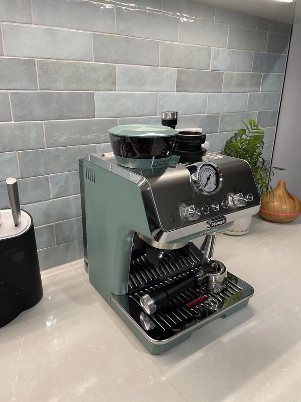 Delonghi La Specialista Arte Manual Pump Coffee Machine In Green