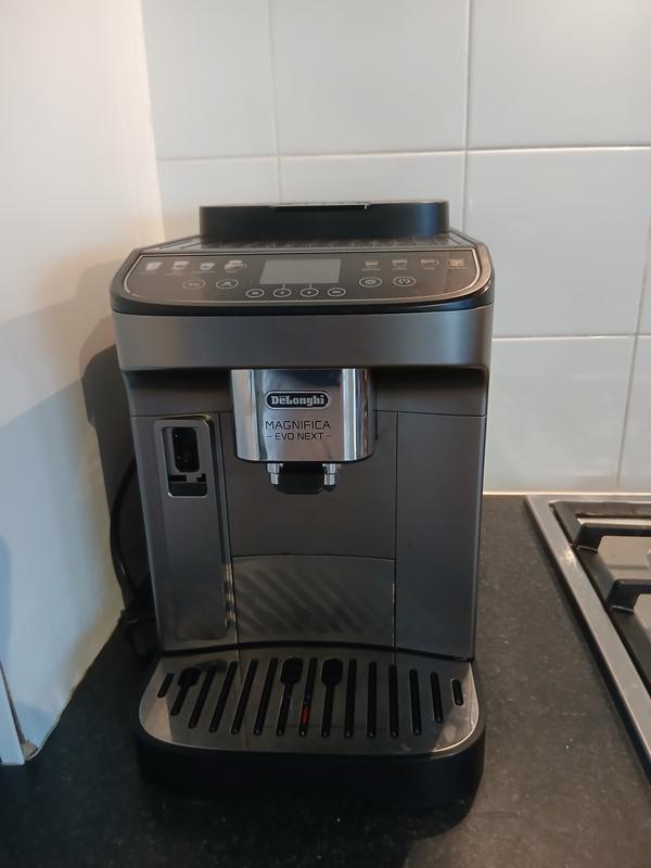 Magnifica Evo Next, Silver Black ECAM31080SB | De'Longhi US