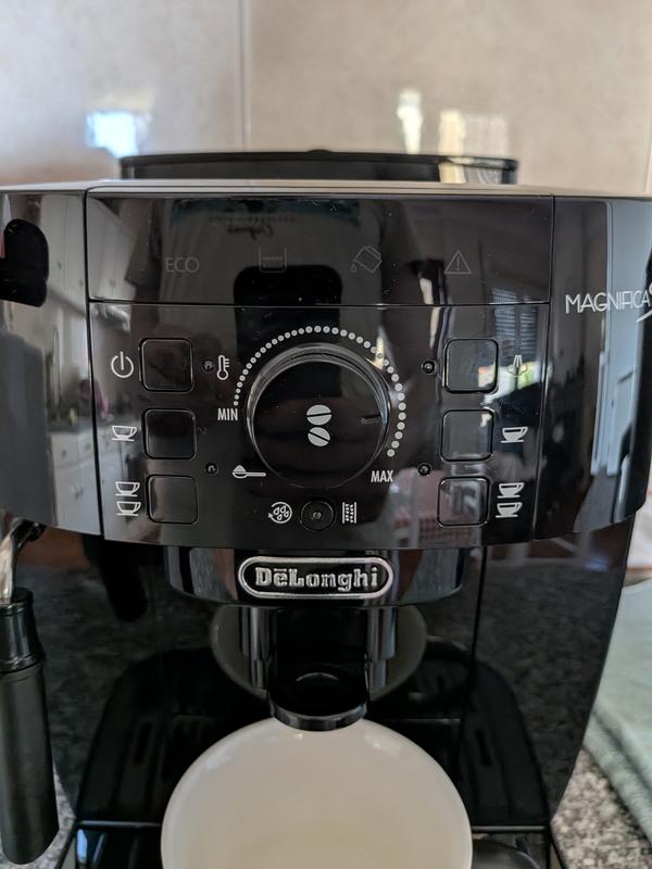 MAGNIFICA XS ECAM22110SB | De'Longhi US