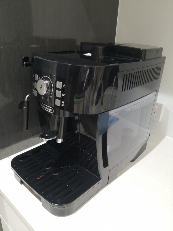MAGNIFICA XS ECAM22110B | De'Longhi US
