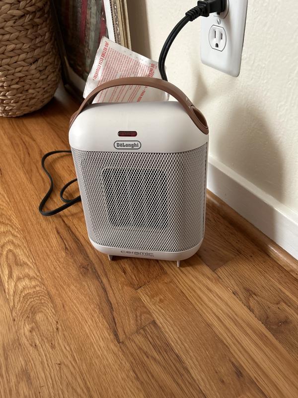 DeLonghi Capsule Ceramic Heater - White HFX30C15.W | De'Longhi US