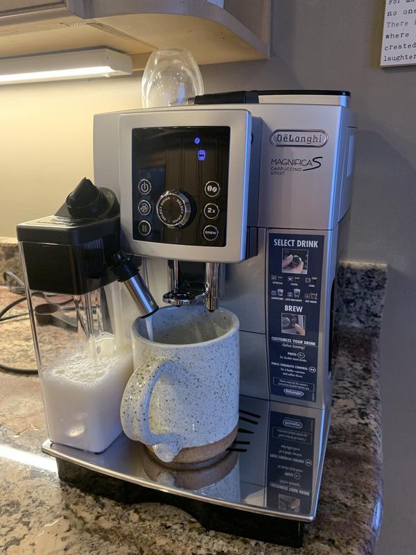 De'Longhi Magnifica S エスプレッソマシンECAM23260 De'Longhi Magnifica Smart Espresso & Cappuccino Maker, Black