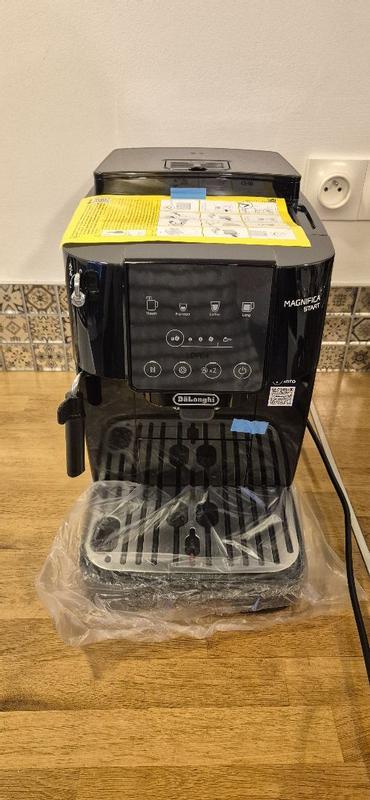 DeLonghi - mako Magnifica Start Espresso Machine ECAM22022B Magnifica Start