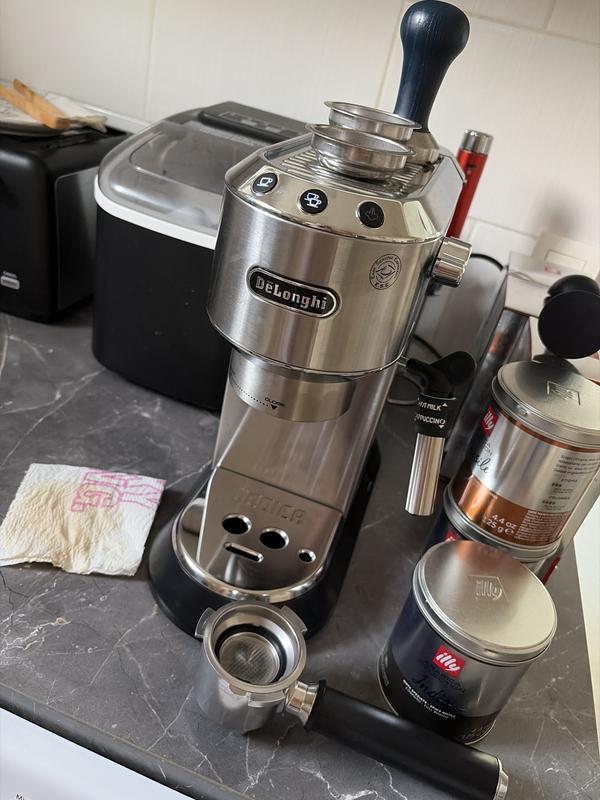 Dedica Manual Espresso Machine EC680BK | De'Longhi US