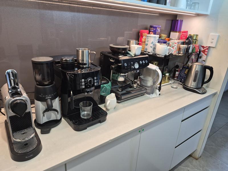 MAGNIFICA XS ECAM22110SB | De'Longhi US