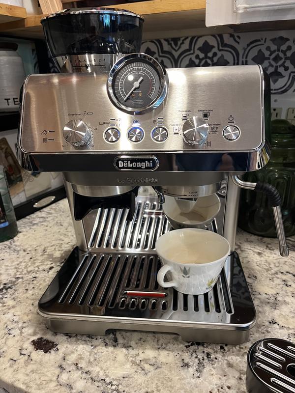 De'Longhi La Specialista Maestro Pump Coffee Machine in Metal