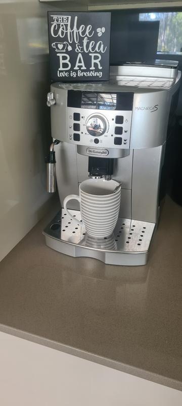 Magnifica Espresso Machine ESAM04110S | De'Longhi US