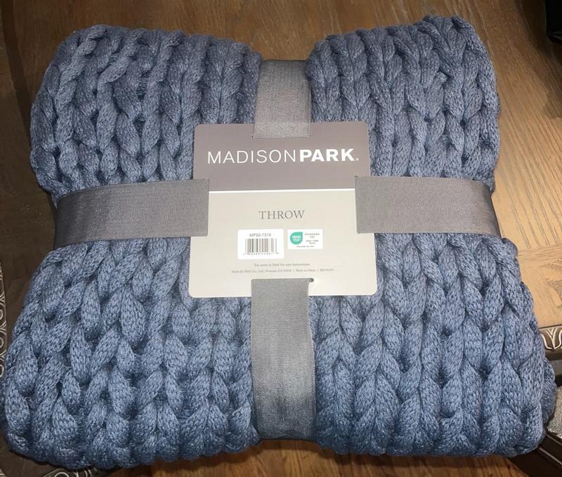 Madison Park Chunky Double Knit Handmade Throw 50