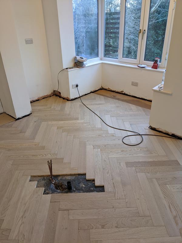 Goodhome Eslov Natural Oak Real Wood Top Layer Flooring 1 94m Pack Diy At B Q