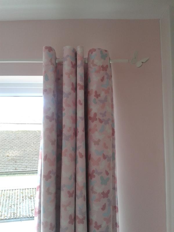 Colours Butterfly Gloss White Extendable Curtain Pole L 1200mm