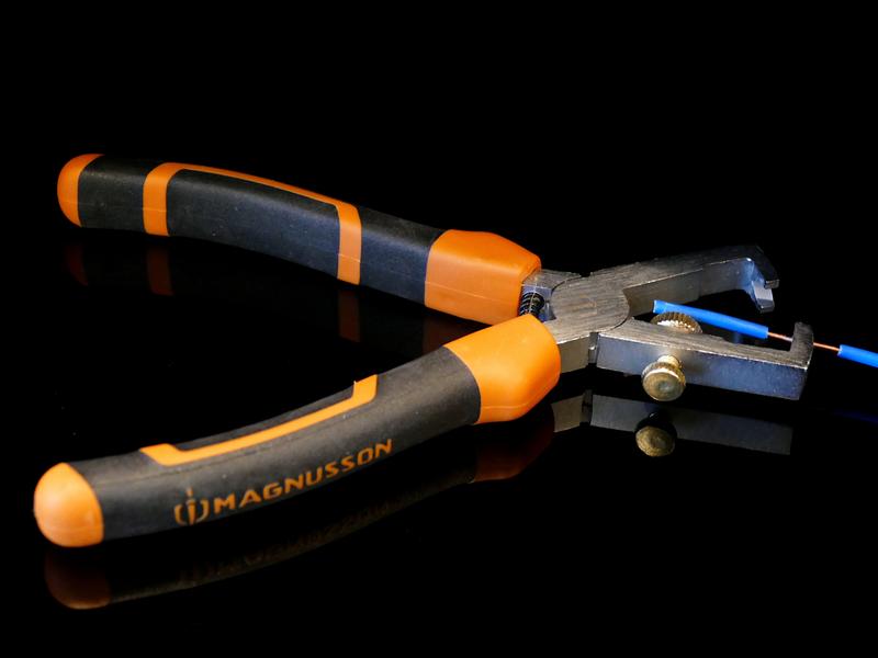 Magnusson 210mm Wire stripper Tradepoint