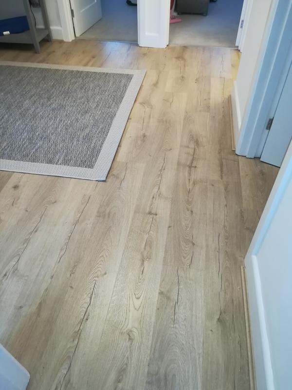 Quick Step Aquanto Natural Oak Effect Laminate Flooring 1 84m