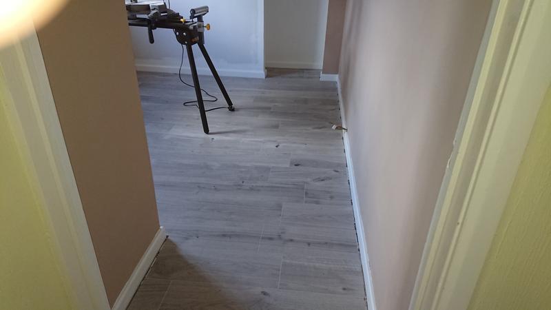 Goodhome Gladstone Grey Oak Effect Laminate Flooring 2m