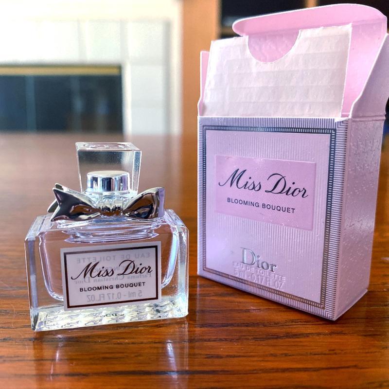 Miss dior absolutely blooming 5ml hotsell