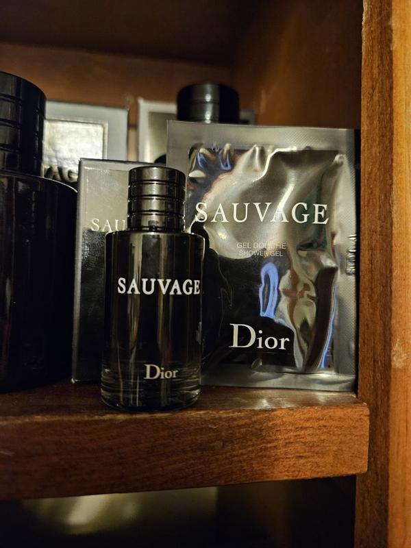 Sauvage Shower Gel Cleanses Refreshes and Scents the Skin DIOR CA