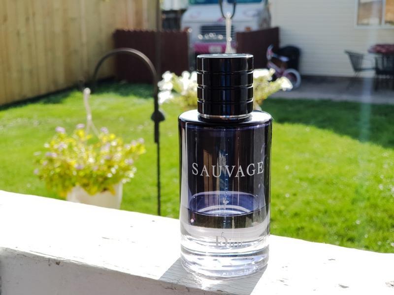 Sauvage Eau de Toilette: Iconic Dior Men's Fragrance