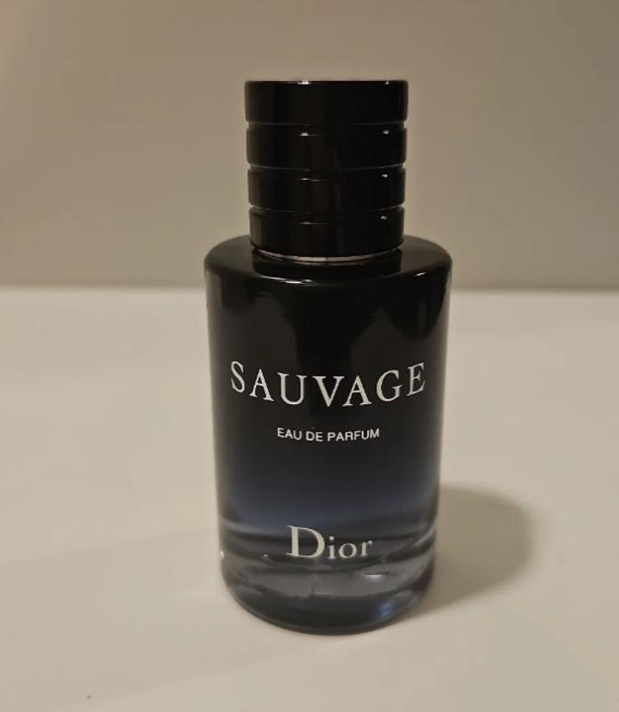 Sauvage Eau de Toilette: Iconic Dior Men's Fragrance