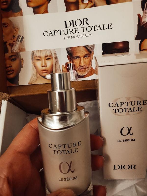 Capture Totale Le Serum Anti aging Serum for Firmness Plumpness and Radiance DIOR CA