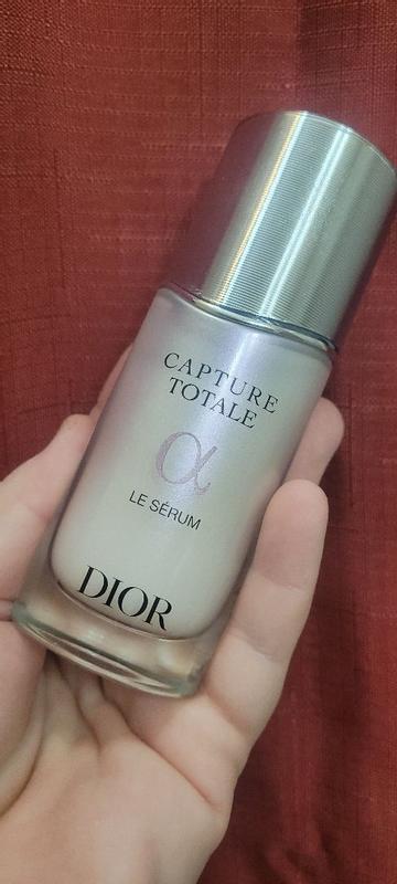 Capture Totale Le Serum Anti aging Serum for Firmness Plumpness and Radiance DIOR CA