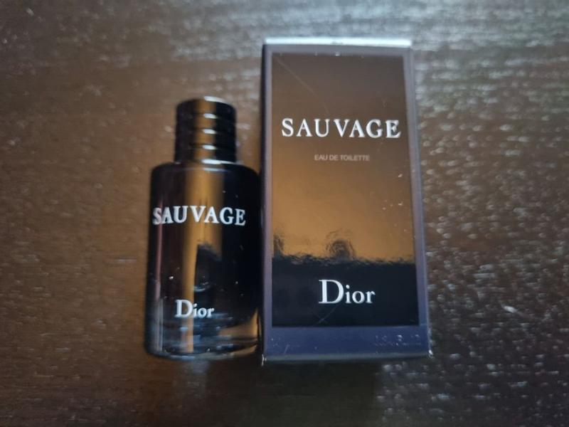 Sauvage Eau de Toilette: Iconic Dior Men's Fragrance