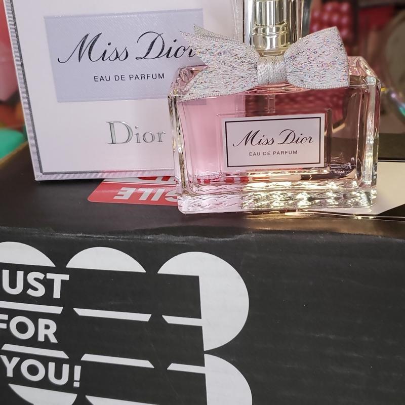 Miss Dior: the Dior Eau de Parfum with a Couture Bow | DIOR CA
