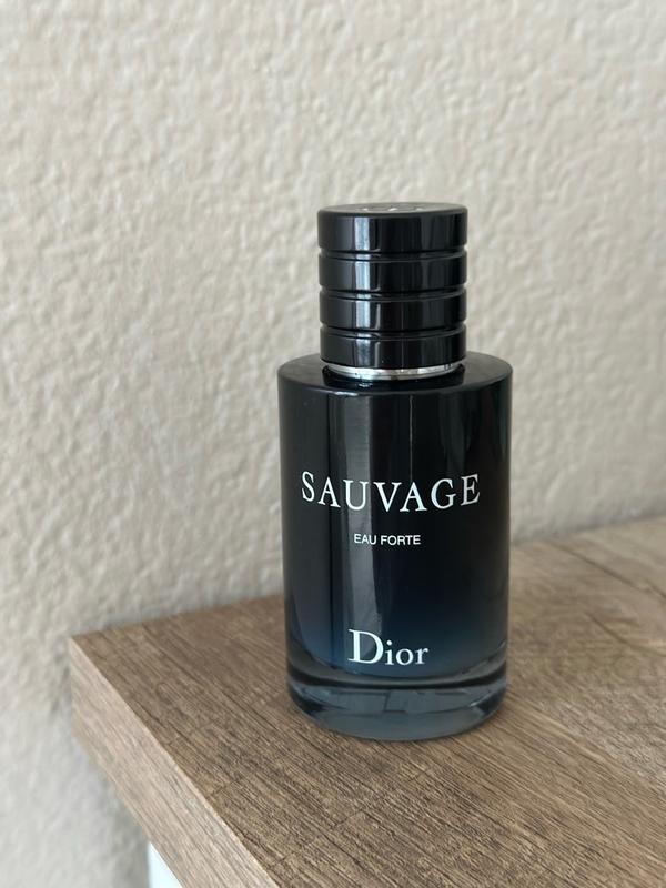 Sauvage Eau de Toilette: Best-Selling Men's Fragrance | Dior