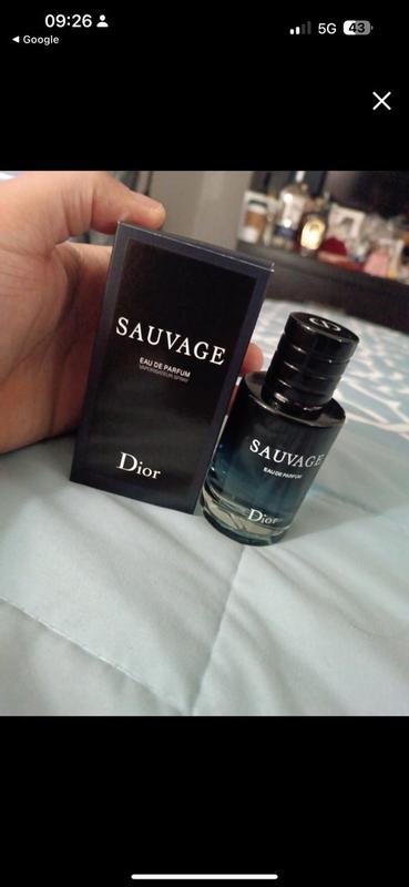 Eau Sauvage Eau de Toilette: Citrusy and Floral Notes