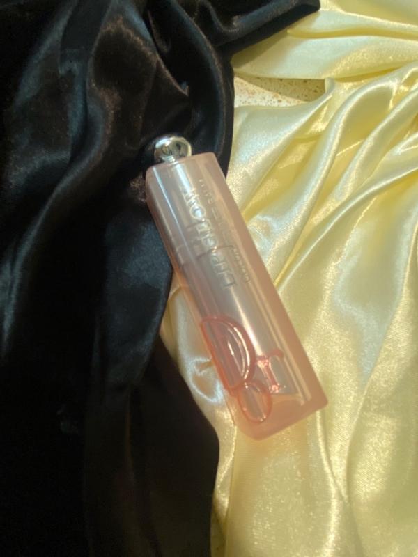 Dior Lip Glow Lip Balm: Hydrates the Lips for 24h* | DIOR CA