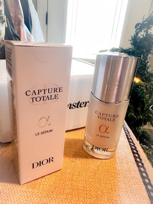 Capture Totale Le Serum Anti aging Serum for Firmness Plumpness and Radiance DIOR CA