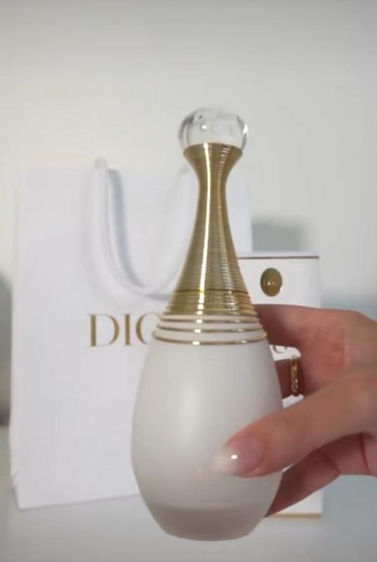 Christian Dior j'adore Eau de Parfum Natural Spray - 1.0 fl oz