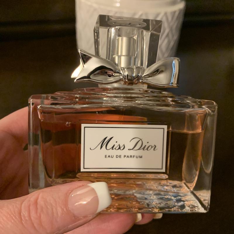 Miss Dior Eau de Parfum Roller Pearl 20 ml Travel Fragrance DIOR CA