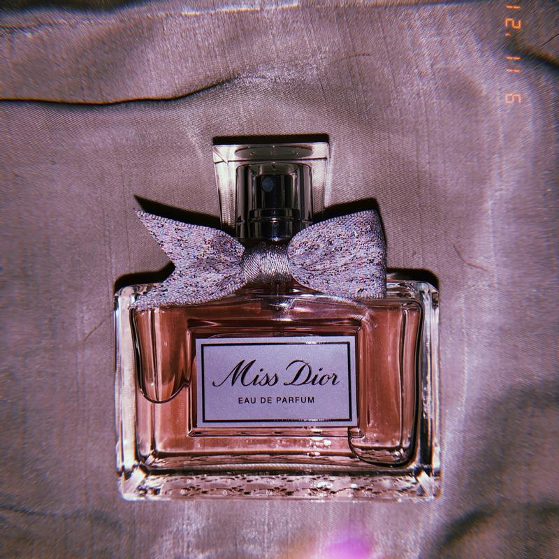 Miss Dior: the Dior Eau de Parfum with a Couture Bow | DIOR CA