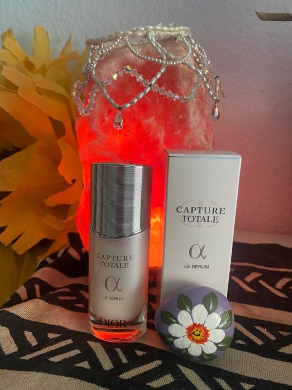 Capture Totale Le Serum Anti aging Serum for Firmness Plumpness and Radiance DIOR CA