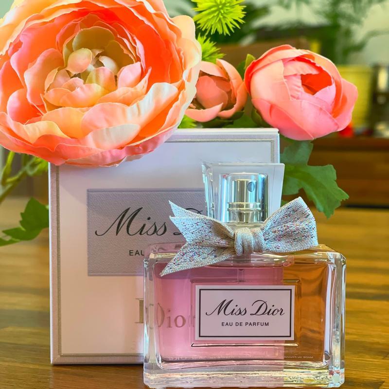 Miss Dior: the Dior Eau de Parfum with a Couture Bow