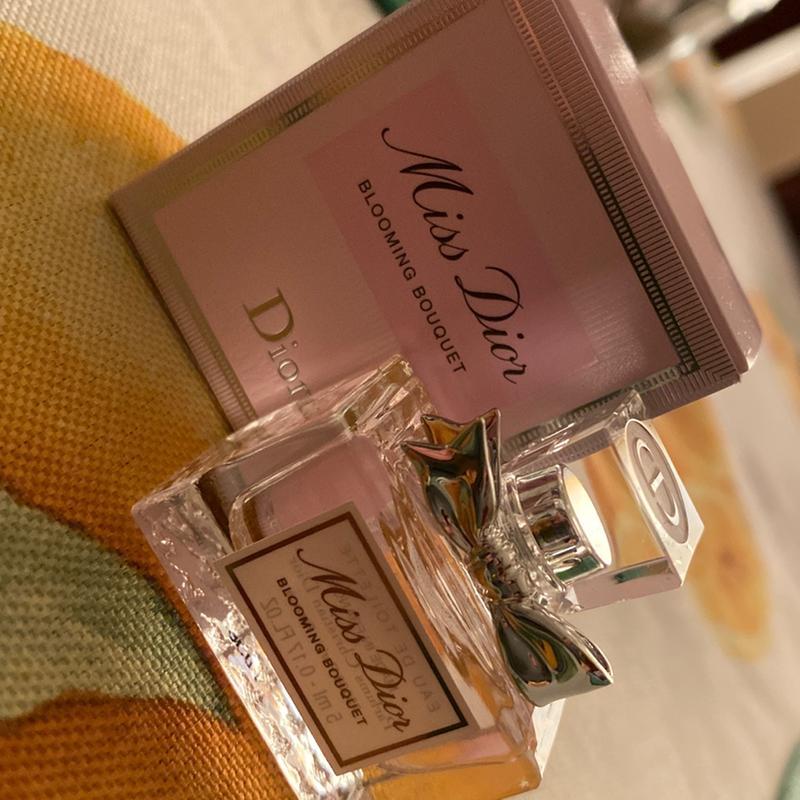 Miss Dior Absolutely Blooming delectably floral Eau de Parfum Dior CA