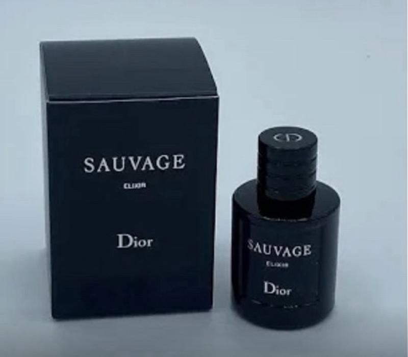 Dior sauvage miniature sales