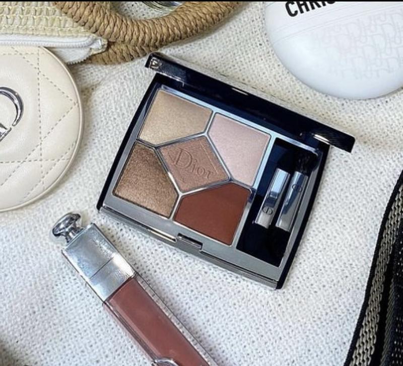 Dior 5 couleurs outlet magnify