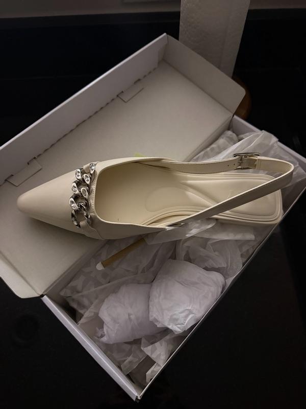 Review Thumbnail Image 0 378452719