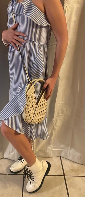 Review Thumbnail Image 0 377963815