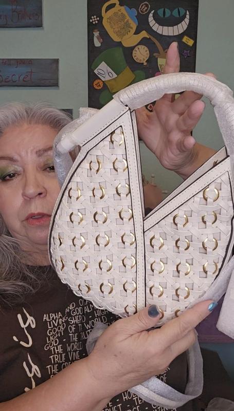 Review Thumbnail Image 0 376777429