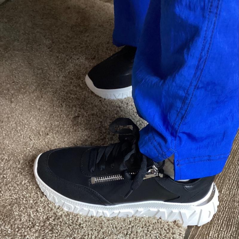 Review Thumbnail Image 0 323219665